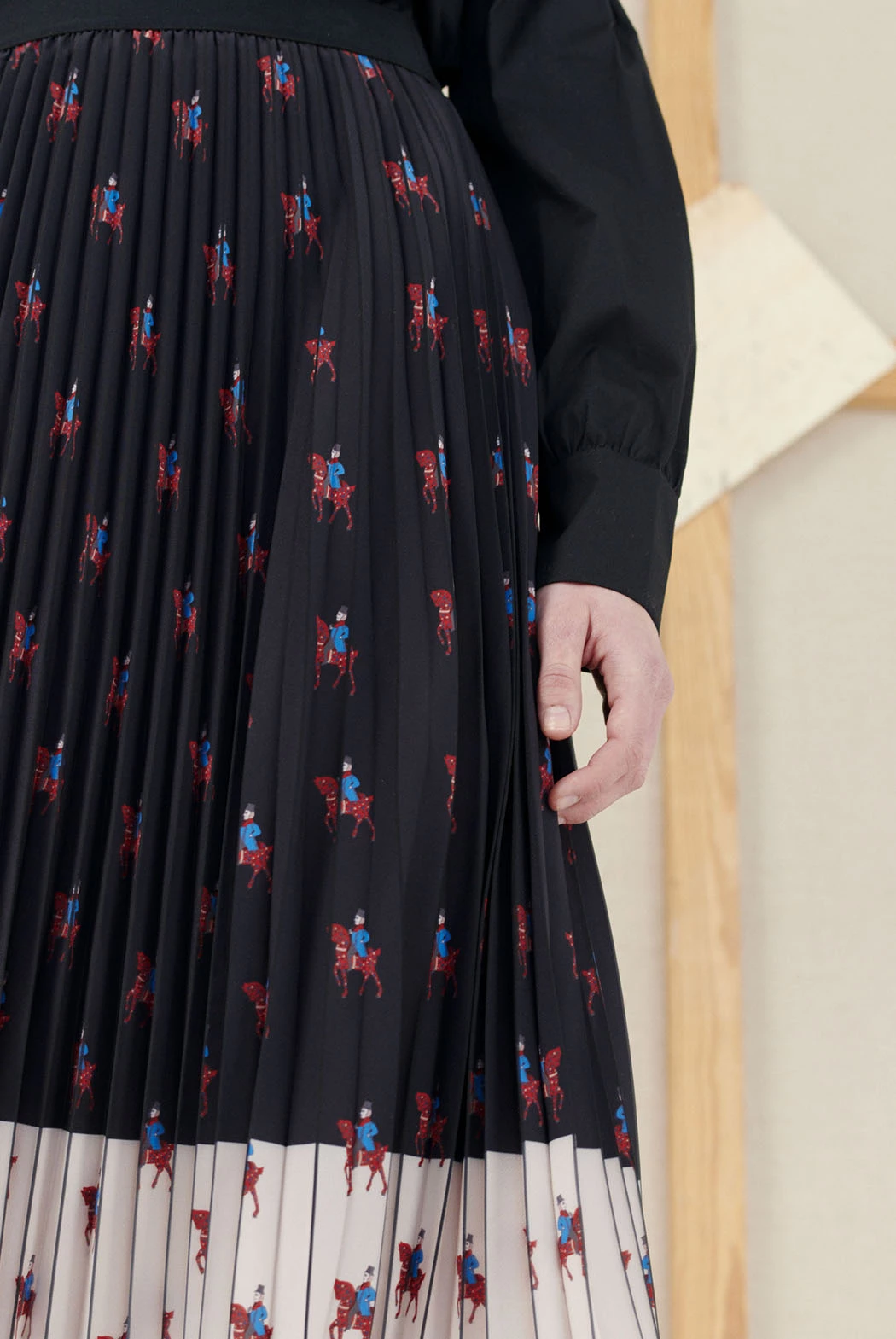 Munthe National Skirt - Black Sustainable 6 Munthe National Skirt - Black Sustainable